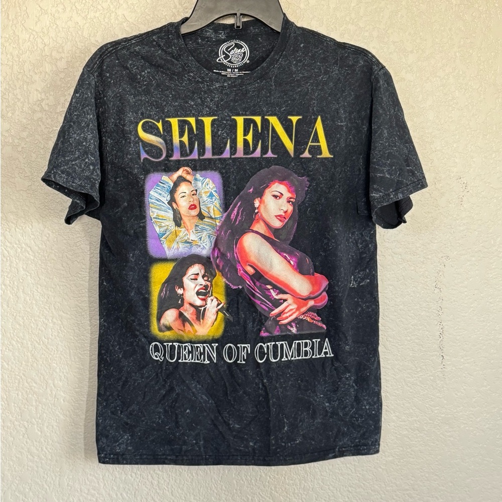 Vintage Selena crew neck T- shirt